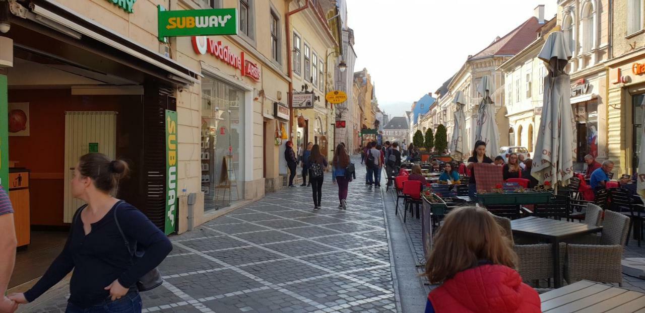 Апартаменты Strada Republicii Nr 26 Брашов Экстерьер фото